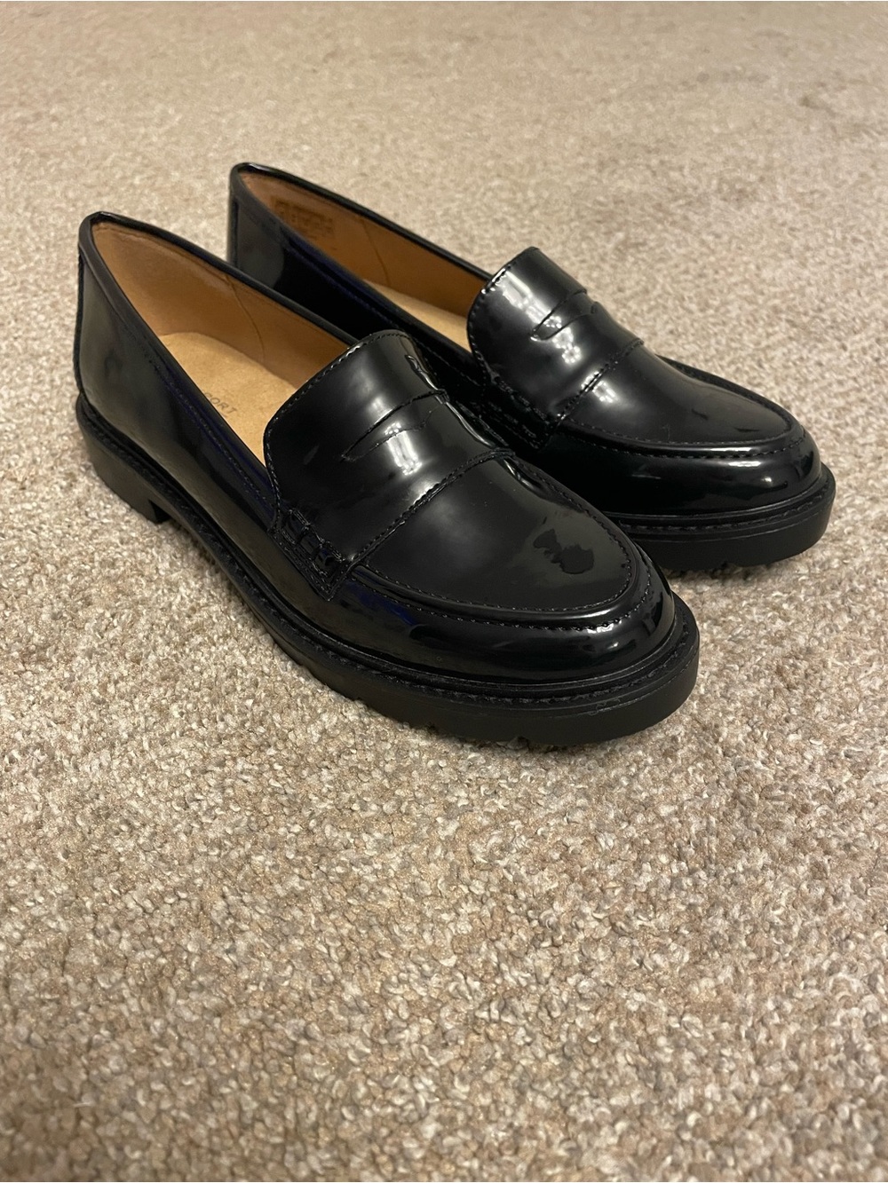 Women’s Rockport Kacey Black Patent  Penny Loafers Size 6.5 NWOB preppy
